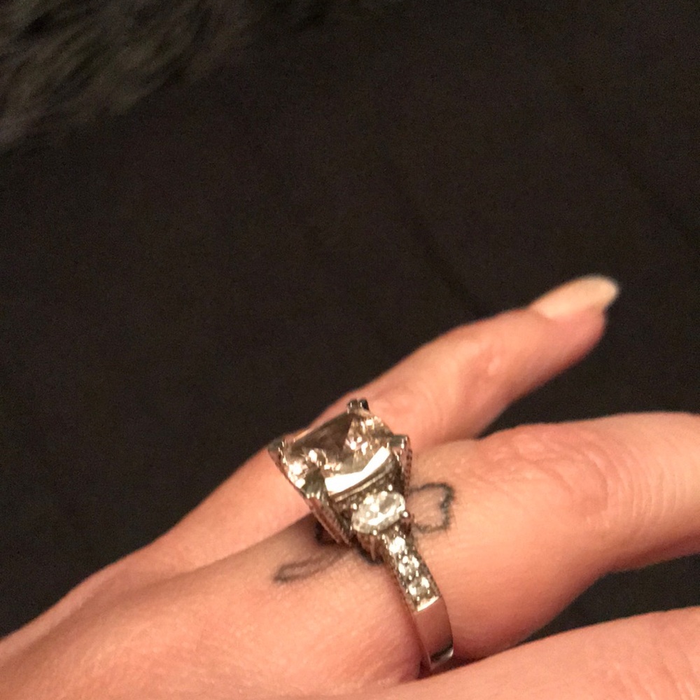 Pink ring - Picture 2 of 2